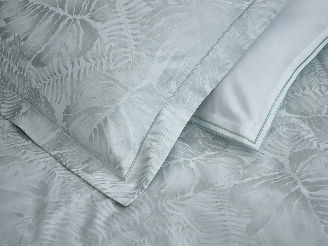 5 Ways to Transform Your Bedroom into a 5-Star Hotel Suite