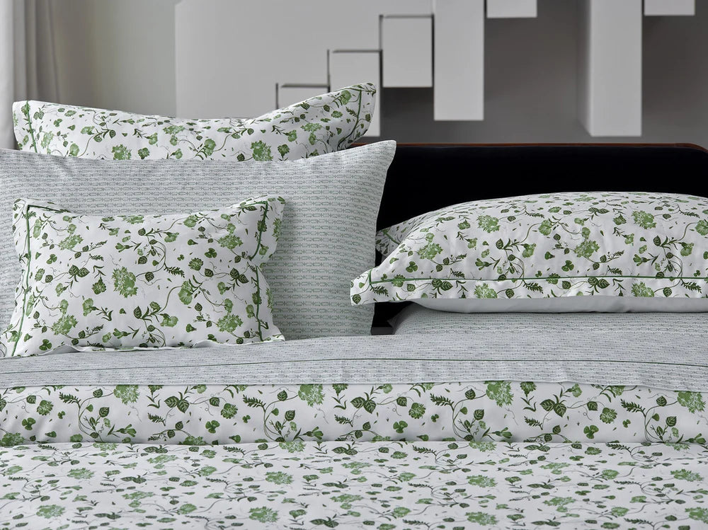Vila Flor Duvet Cover