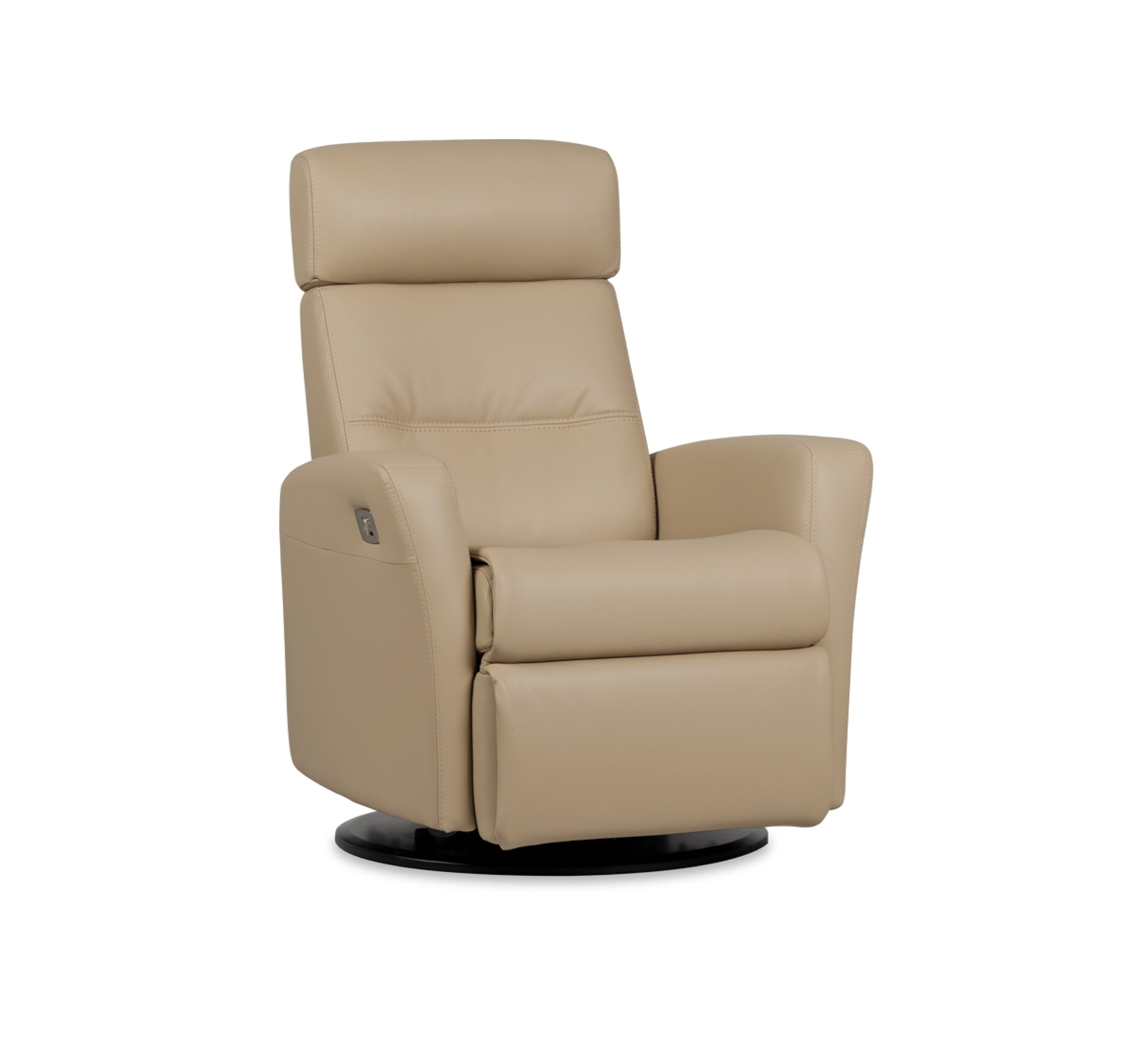 Quarter view of an IMG comfort
divani motorized recliner in pvc latte on a white background