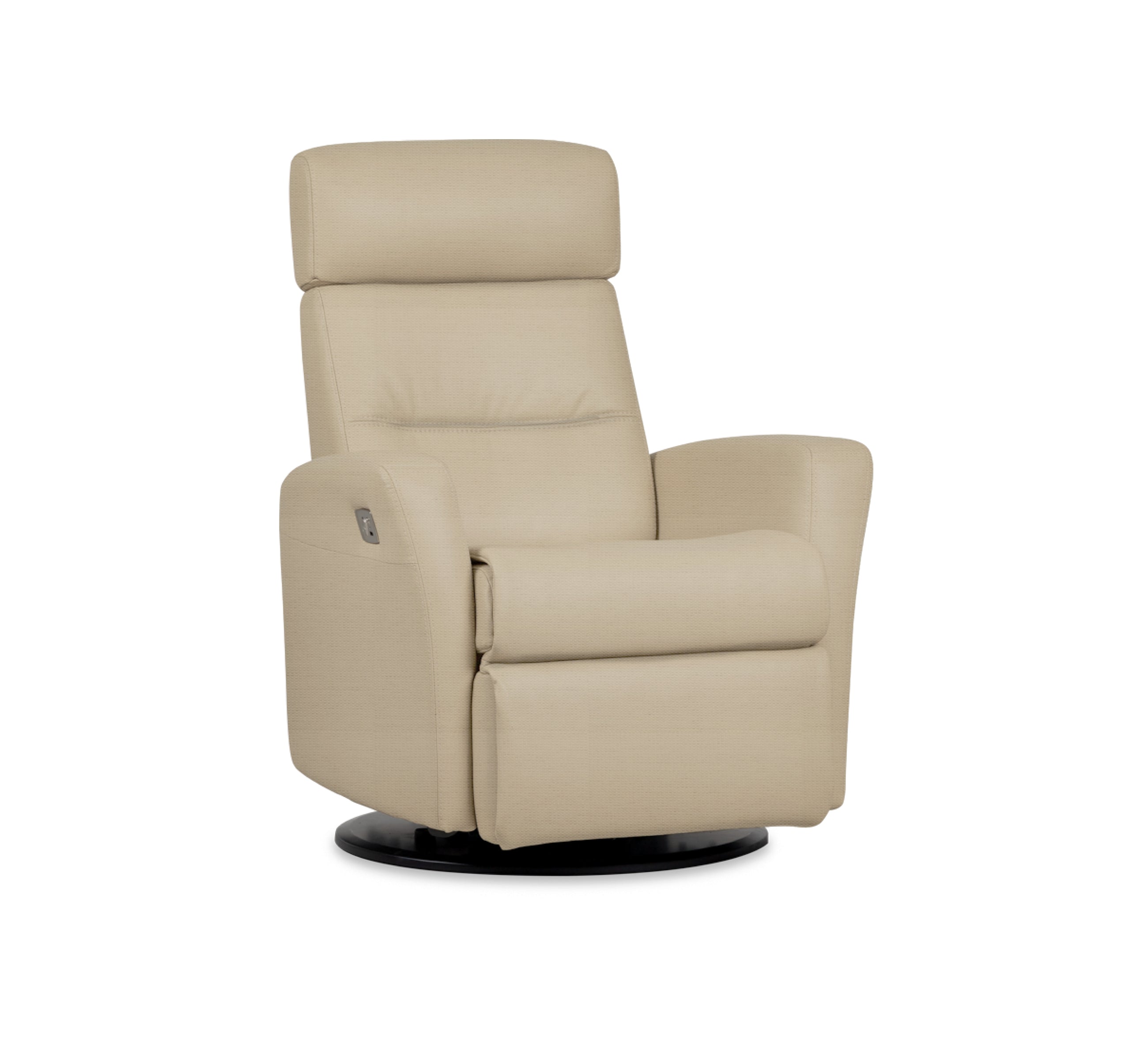 Quarter view of an IMG comfort
divani motorized recliner in villa barley on a white background