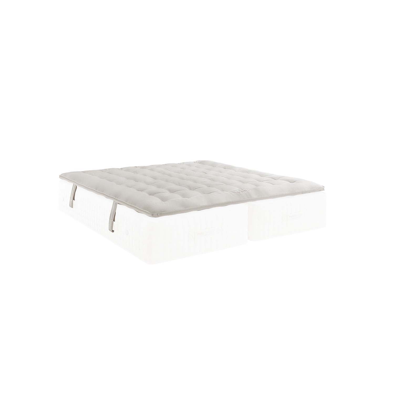 Treca Paris topper on a white background