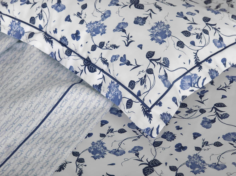 Villa Flor Pillowcase Sham